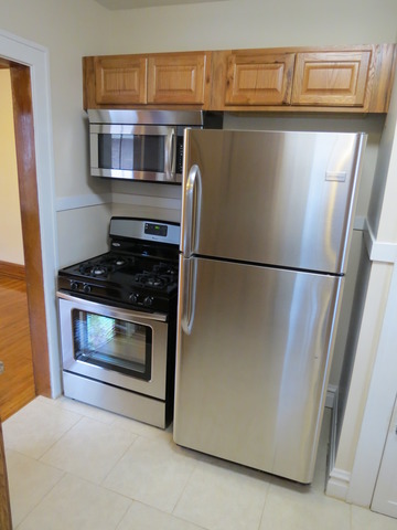 33 N Edison Ave, Elgin, IL 60123 photo 3