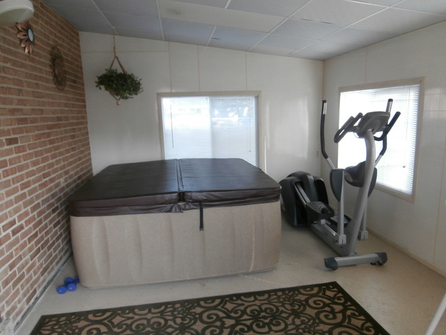 15053 Tripp Ave, Midlothian, IL 60445 photo 11