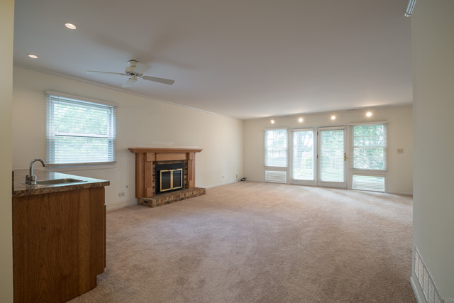 331 Pearson Cir, Naperville, IL 60563 photo 15