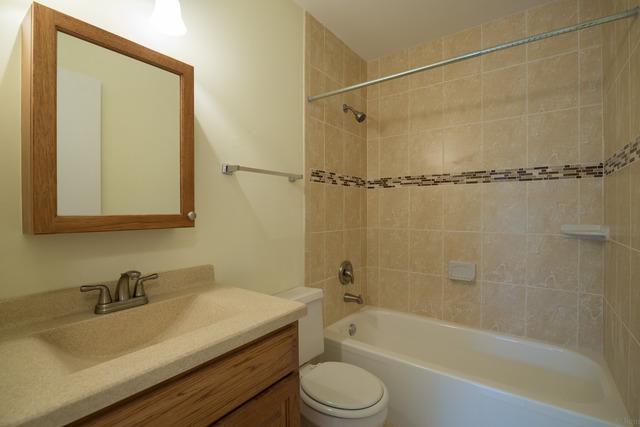 331 Pearson Cir, Naperville, IL 60563 photo 14