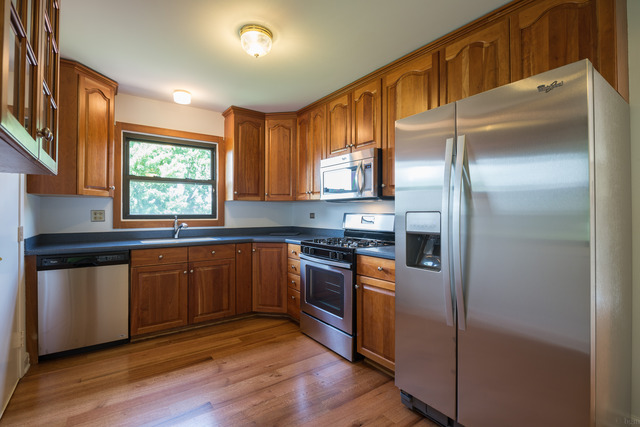 331 Pearson Cir, Naperville, IL 60563 photo 4