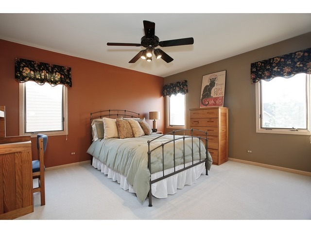 2775 Downing Ct, Aurora, IL 60502 photo 11