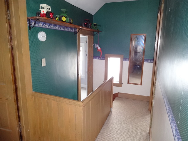 512 S Main St, Leaf River, IL 61047 photo 11