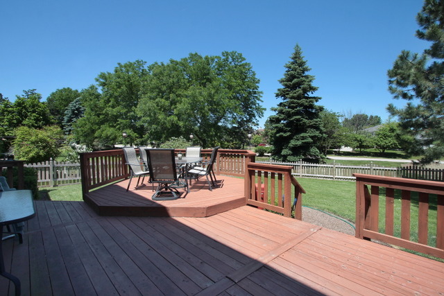 653 Clarendon Ln, Aurora, IL 60504 photo 22