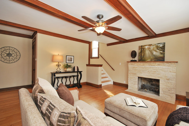 316 W Harrison Ave, Wheaton, IL 60187 photo 2