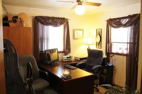348 S Barbara Dr, Kankakee, IL 60901 photo 10