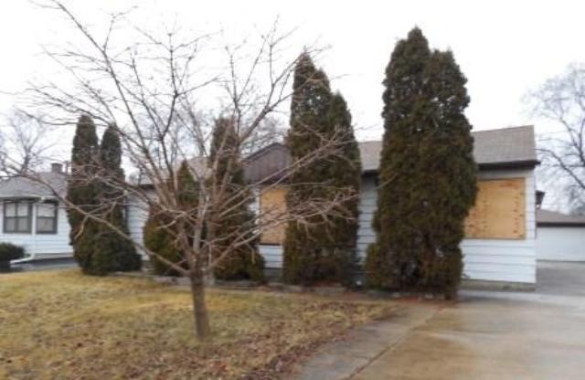 7606 S Oketo Ave, Bridgeview, IL 60455 photo 1