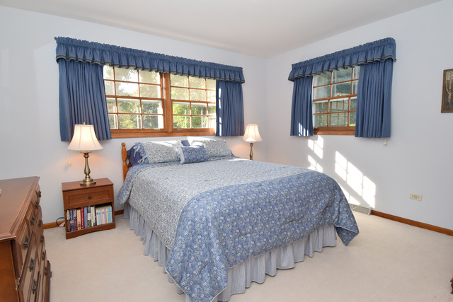 725 Elm St, Wheaton, IL 60189 photo 11