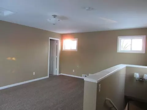 1138 Bangs St, Aurora, IL 60505 photo 12