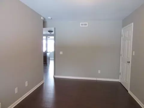 1138 Bangs St, Aurora, IL 60505 photo 10