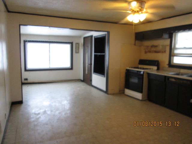 2717 Commercial Ave, Chicago Heights, IL 60411 photo 2