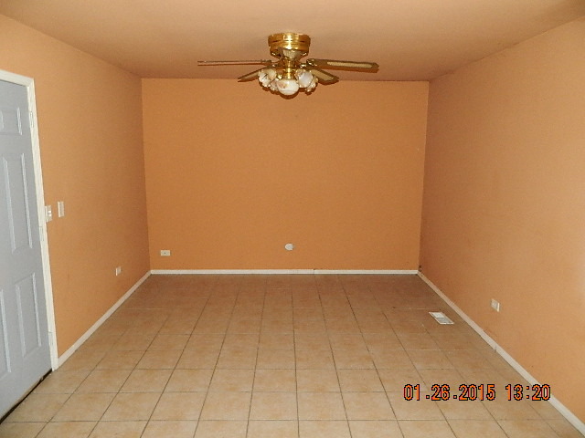 1208 Corley Dr, Elgin, IL 60120 photo 3