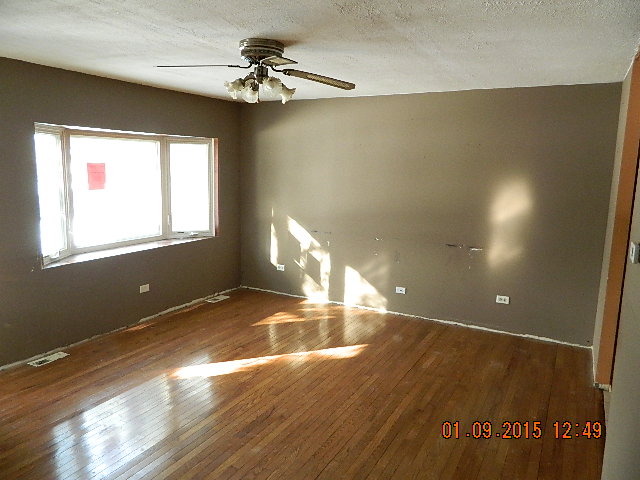 1208 Corley Dr, Elgin, IL 60120 photo 1