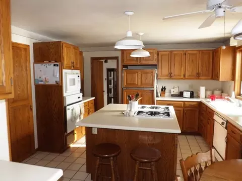 803 E Washington St, Morris, IL 60450 photo 4