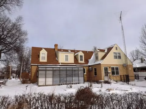 803 E Washington St, Morris, IL 60450 photo 2