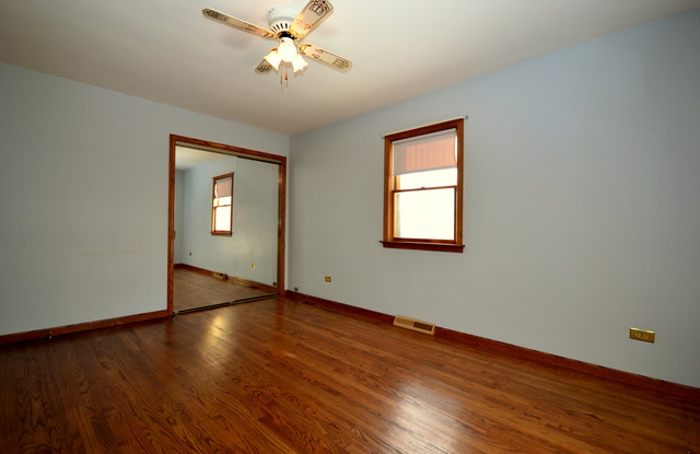 200 N Hickory Ave, Bartlett, IL 60103 photo 18