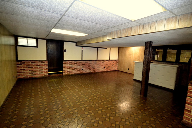 200 N Hickory Ave, Bartlett, IL 60103 photo 22
