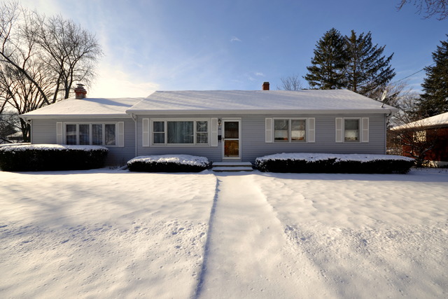 200 N Hickory Ave, Bartlett, IL 60103 photo 1