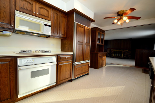 200 N Hickory Ave, Bartlett, IL 60103 photo 7