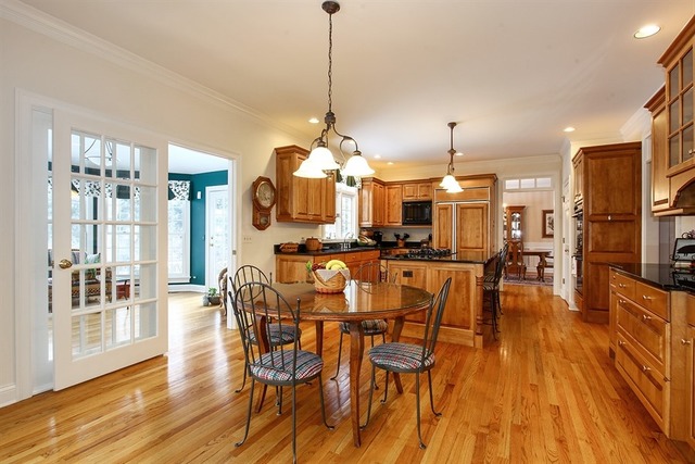1017 Penny Ln, Wheaton, IL 60189 photo 6