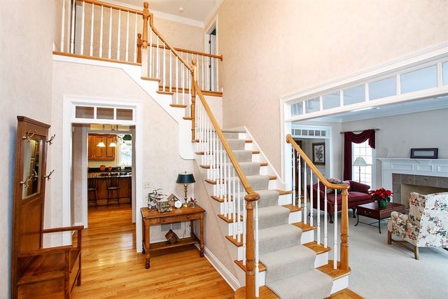1017 Penny Ln, Wheaton, IL 60189 photo 3