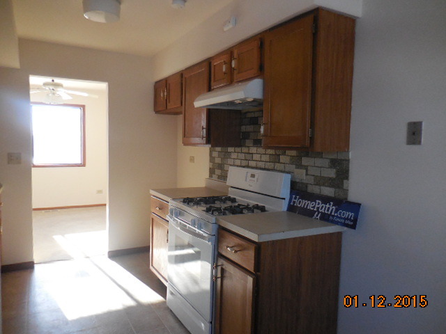 1775 Shoshonee Trl, Wheeling, IL 60090 photo 3