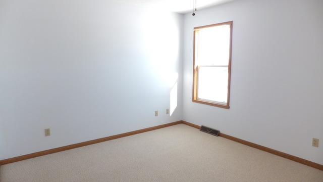 185 Rainbow Dr, Capron, IL 61012 photo 13