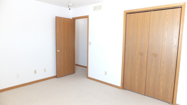 185 Rainbow Dr, Capron, IL 61012 photo 12