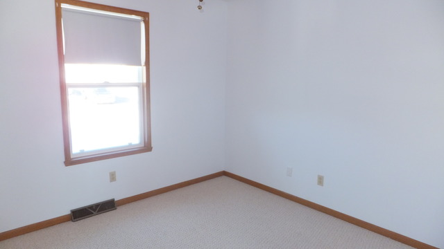 185 Rainbow Dr, Capron, IL 61012 photo 15