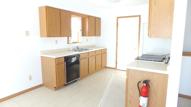 185 Rainbow Dr, Capron, IL 61012 photo 8