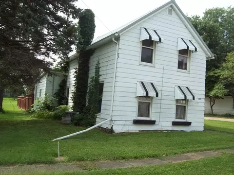 309 E Front St, Wyanet, IL 61379 photo 10
