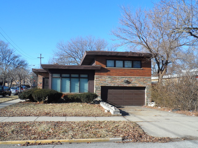 2020 E 91st St, Chicago, IL 60617 photo 2