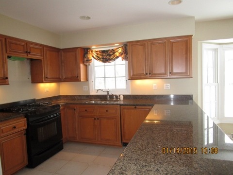 741 Dorset Dr, Wheaton, IL 60189 photo 4