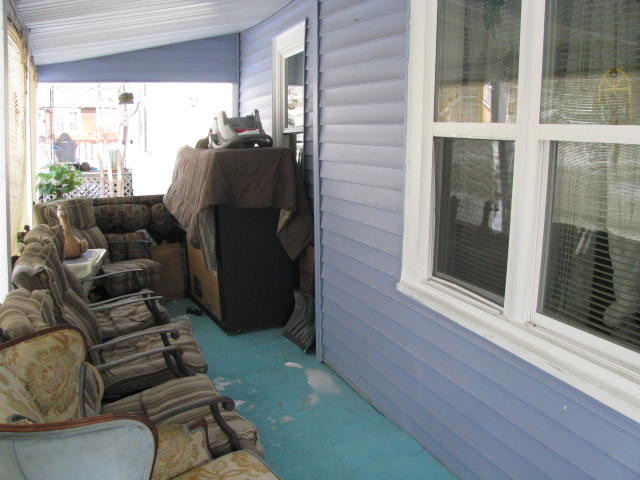 804 Bangs St, Aurora, IL 60505 photo 3