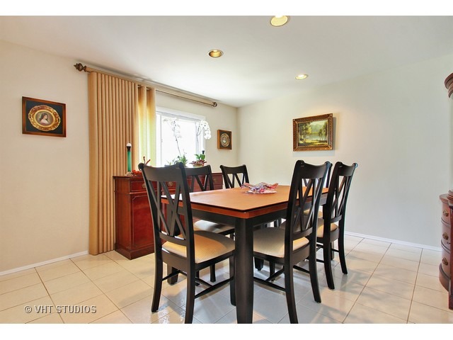 1808 E Boulder Dr, Mount Prospect, IL 60056 photo 6