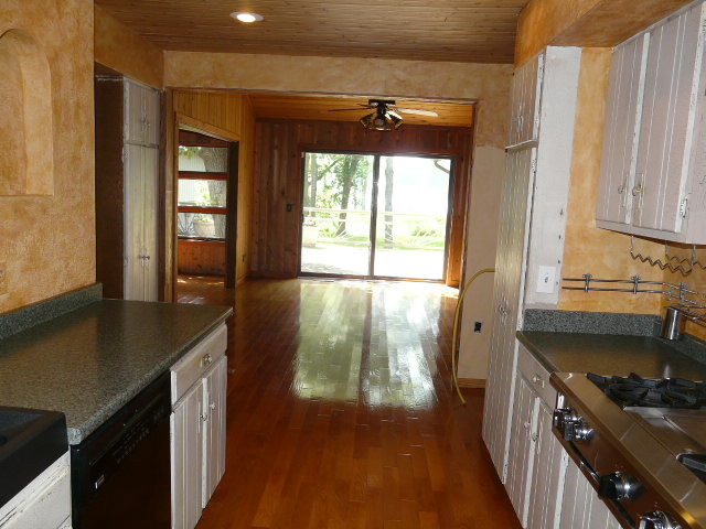 717 S Emerald Dr, Mchenry, IL 60051 photo 11