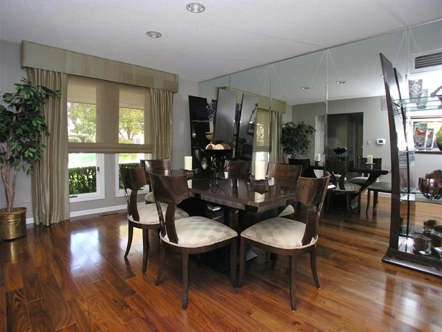 4331 Phyllis Dr, Northbrook, IL 60062 photo 3