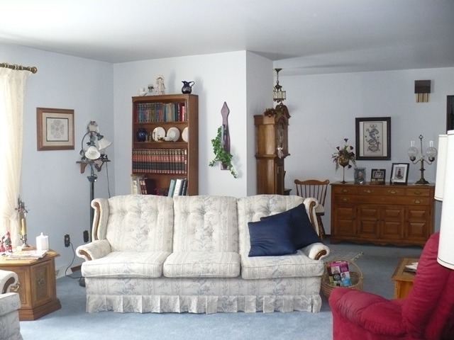 331 W Erickson St, Lee, IL 60530 photo 3