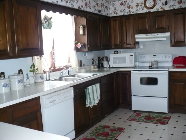 331 W Erickson St, Lee, IL 60530 photo 6