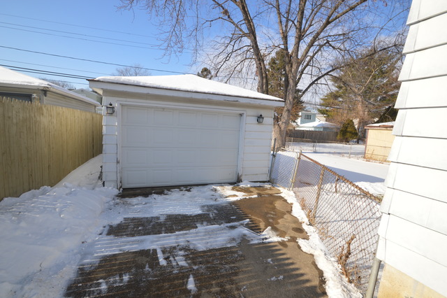2424 S 13th Ave, Broadview, IL 60155 photo 10