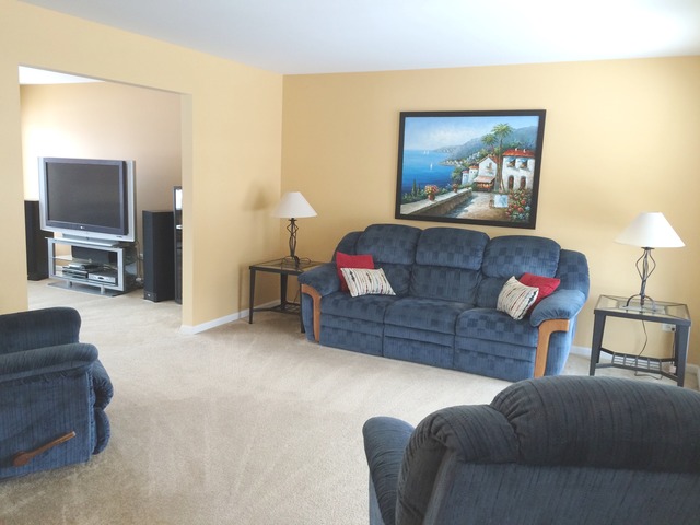 210 Tralee Ln, Mchenry, IL 60050 photo 4