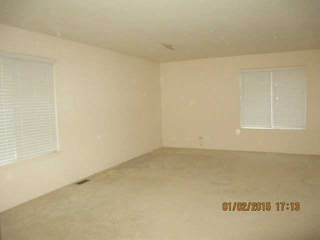 1638 Montclair Dr, Elgin, IL 60123 photo 8