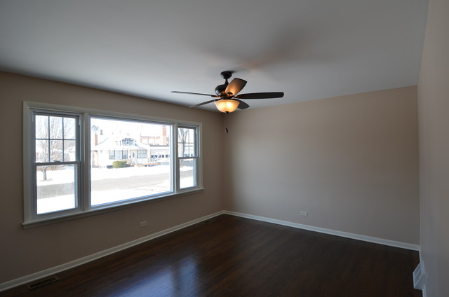 14639 Springfield Ave, Midlothian, IL 60445 photo 2
