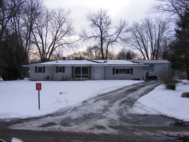 11 N742 Howard Ave, Elgin, IL 60124 photo 1