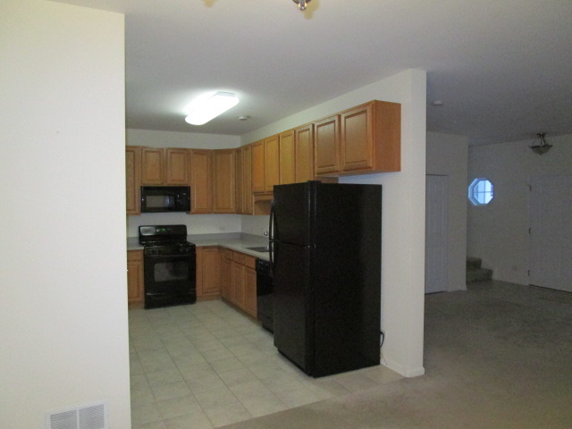 335 W Front St, Harvard, IL 60033 photo 4