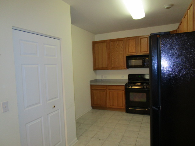 335 W Front St, Harvard, IL 60033 photo 3