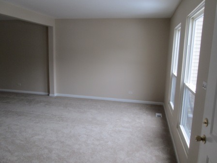 2069 Sutherland Pl, Hoffman Estates, IL 60169 photo 2