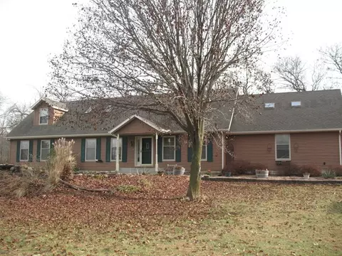 3040 E Spring Rd, Mazon, IL 60444 photo 1