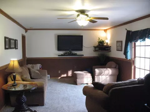 3040 E Spring Rd, Mazon, IL 60444 photo 7