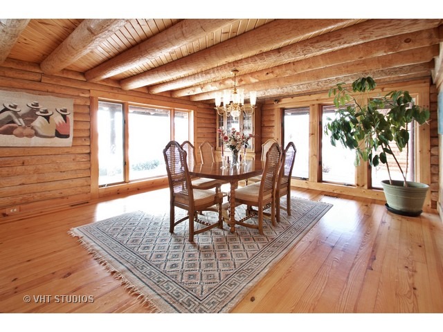10716 Button Rd, Hebron, IL 60034 photo 4